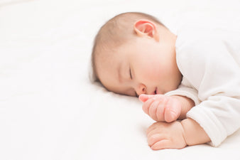 赤ちゃんに適した湿度とは？乾燥しやすい理由と季節ごとの対策を詳しく解説